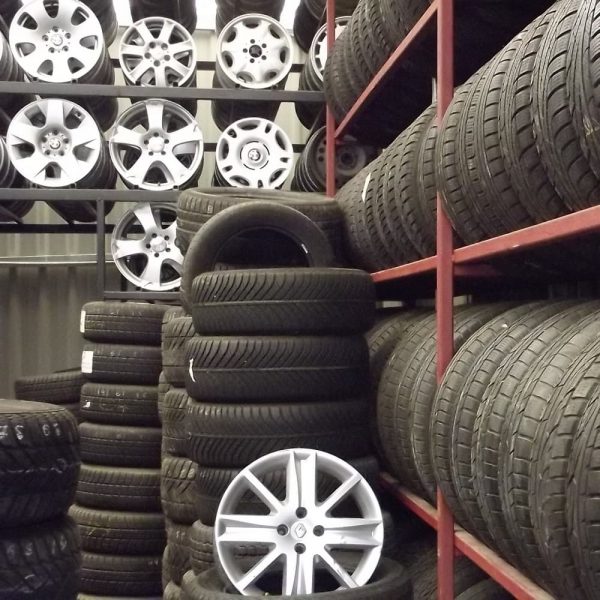 Factors That Affect the Price of Car Tyres